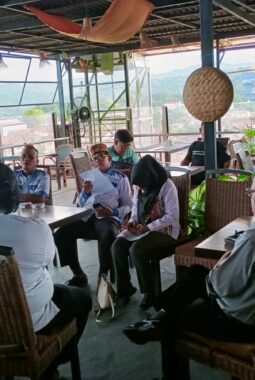 Usai Lantik DPD PPWI Lampung, Ketum PPWI Berikan Pelatihan Jurnalistik Kepada Warga dan Jurnalis