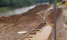 Skandal Renovasi Bendungan Air Alas? Diduga Gunakan Material Sungai Tanpa Transparansi