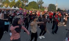 Peringati Hari Bumi, Ratusan Warga Bekasi Padati Eco Park Jababeka untuk Aksi Sehat Rendah Emisi